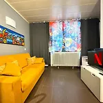 Dora Park-Porta Susa Private Parking&Netflix