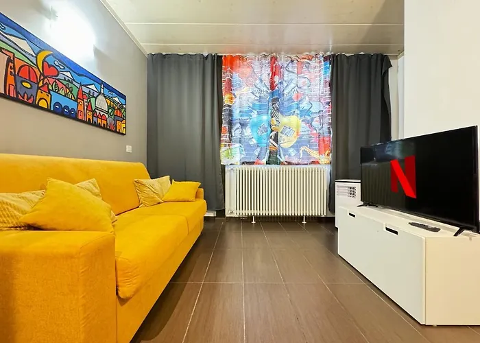 Dora Park-Porta Susa Private Parking&Netflix